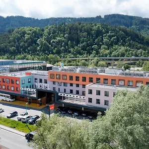 Szálloda Hwest Hall in Tirol